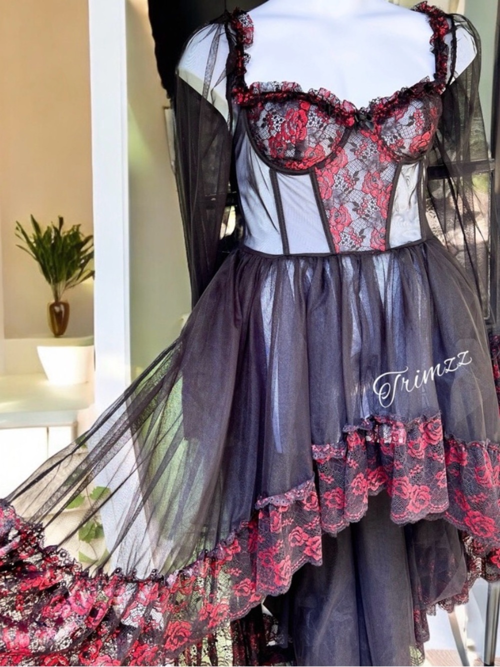 Size Medium ………Gorgeous Black & Red‎ Lace High Low Dress. NWT. Widow